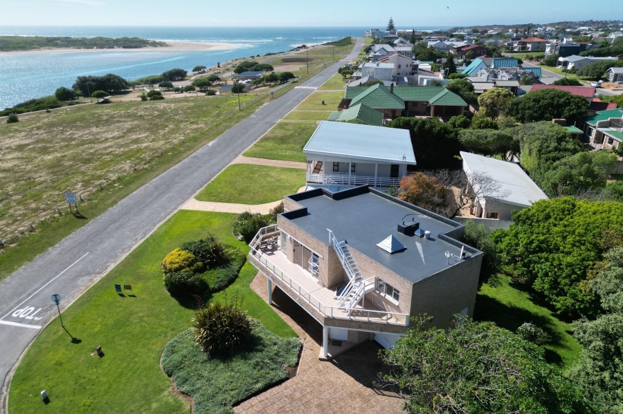 2 Bedroom Property for Sale in Stilbaai Wes Western Cape